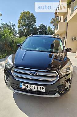 Позашляховик / Кросовер Ford Escape 2017 в Одесі