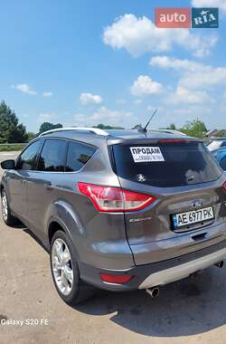 Внедорожник / Кроссовер Ford Escape 2013 в 