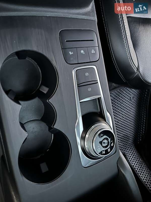 Внедорожник / Кроссовер Ford Escape 2020 в Николаеве