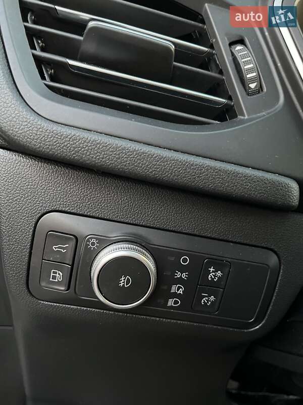 Внедорожник / Кроссовер Ford Escape 2020 в Николаеве