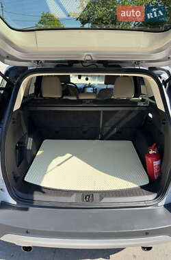 Внедорожник / Кроссовер Ford Escape 2012 в 