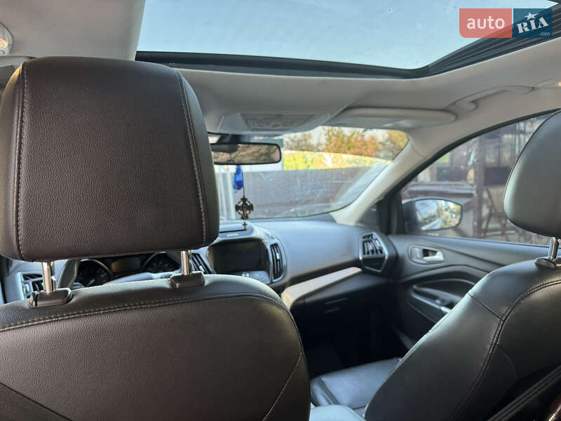 Внедорожник / Кроссовер Ford Escape 2013 в Черкассах