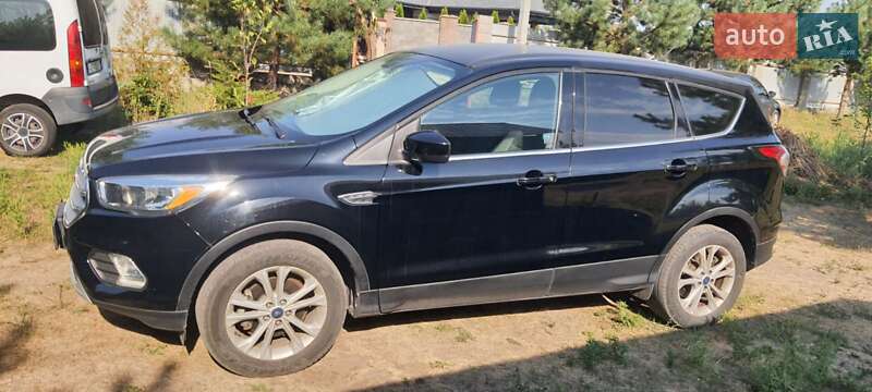 Внедорожник / Кроссовер Ford Escape 2016 в Днепре