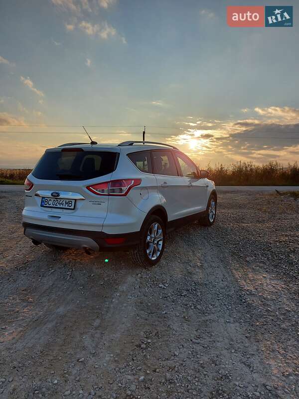Внедорожник / Кроссовер Ford Escape 2013 в Обухове