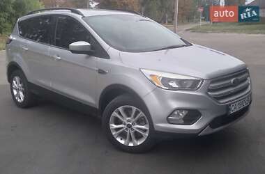 Внедорожник / Кроссовер Ford Escape 2017 в 