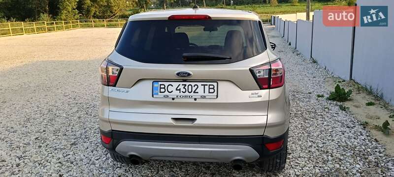 Внедорожник / Кроссовер Ford Escape 2016 в Львове
