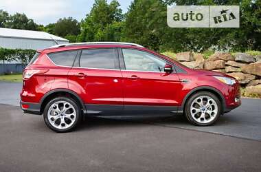 Внедорожник / Кроссовер Ford Escape 2014 в 