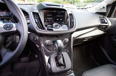 Внедорожник / Кроссовер Ford Escape 2014 в 