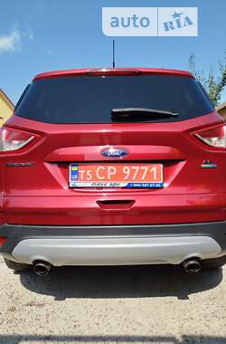 Внедорожник / Кроссовер Ford Escape 2013 в 