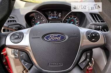 Внедорожник / Кроссовер Ford Escape 2013 в 