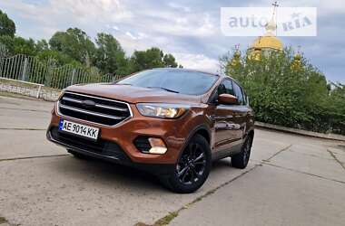 Позашляховик / Кросовер Ford Escape 2016 в Дніпрі