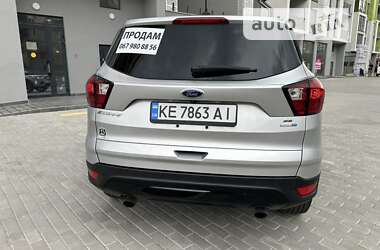 Внедорожник / Кроссовер Ford Escape 2018 в Днепре