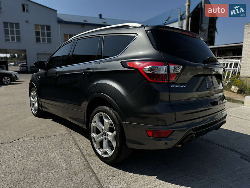 Внедорожник / Кроссовер Ford Escape 2018 в Житомире