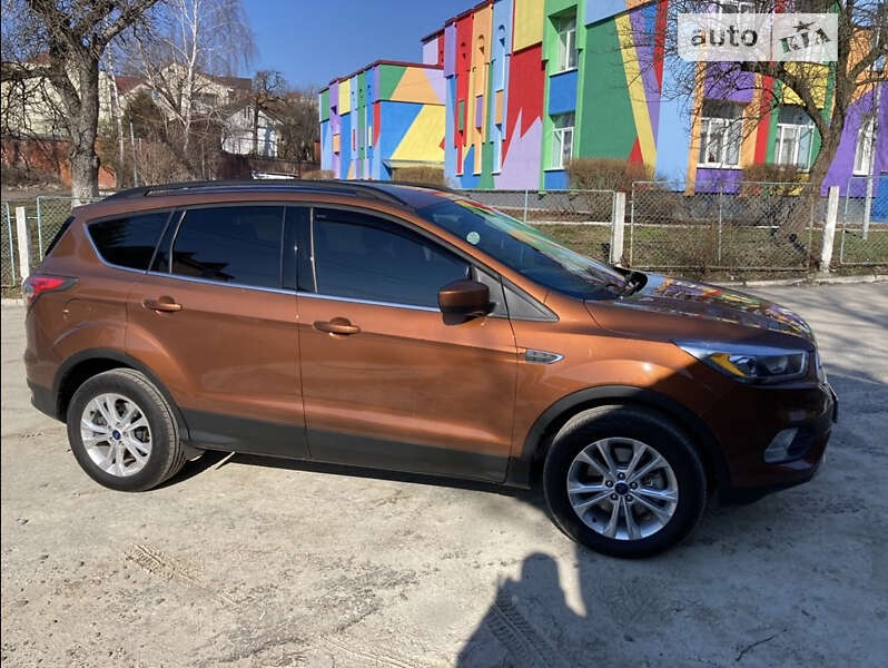 Внедорожник / Кроссовер Ford Escape 2016 в Трускавце