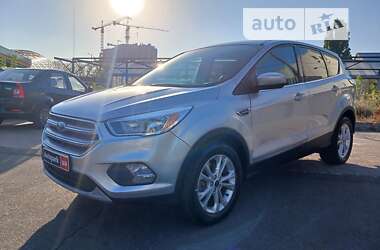 Внедорожник / Кроссовер Ford Escape 2017 в Киеве