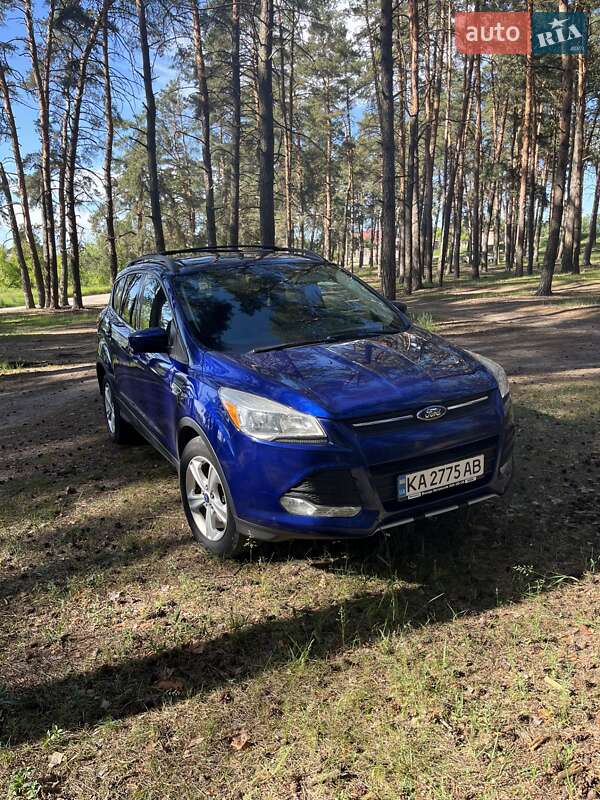 Внедорожник / Кроссовер Ford Escape 2012 в Сумах