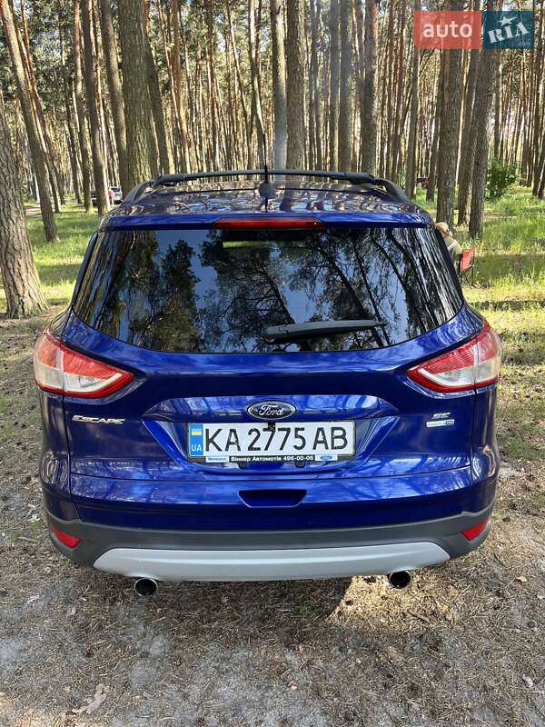 Внедорожник / Кроссовер Ford Escape 2012 в Сумах