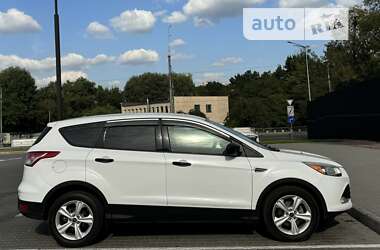Внедорожник / Кроссовер Ford Escape 2014 в 