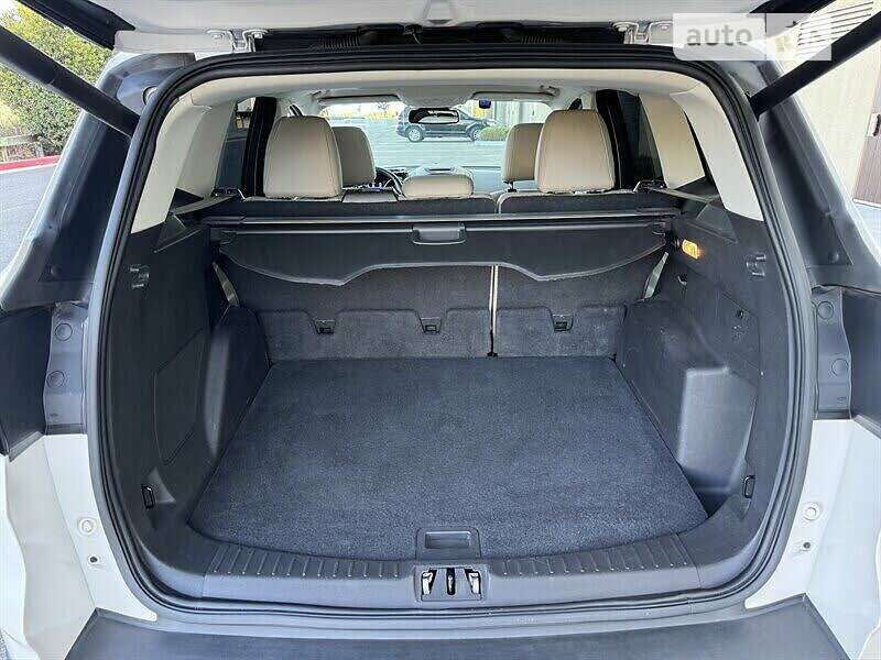 Внедорожник / Кроссовер Ford Escape 2017 в Львове