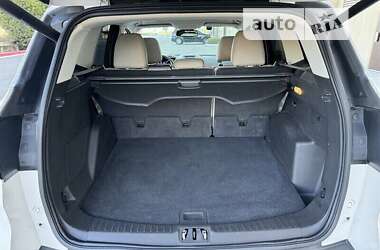 Внедорожник / Кроссовер Ford Escape 2017 в 