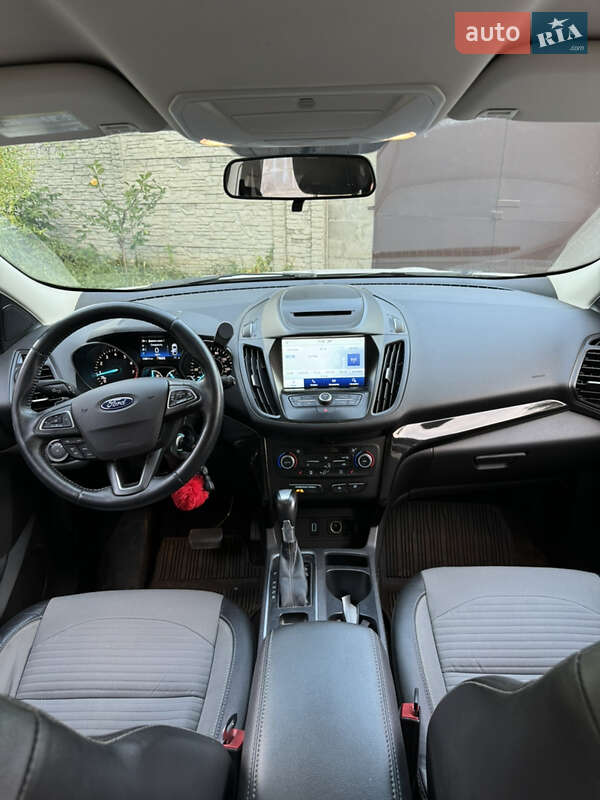 Внедорожник / Кроссовер Ford Escape 2018 в Днепре фото 6 Внедорожник / Кроссовер Ford Escape 2018 в Днепре