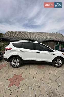 Внедорожник / Кроссовер Ford Escape 2015 в Магдалиновке