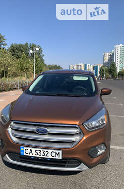 Позашляховик / Кросовер Ford Escape 2017 в Черкасах