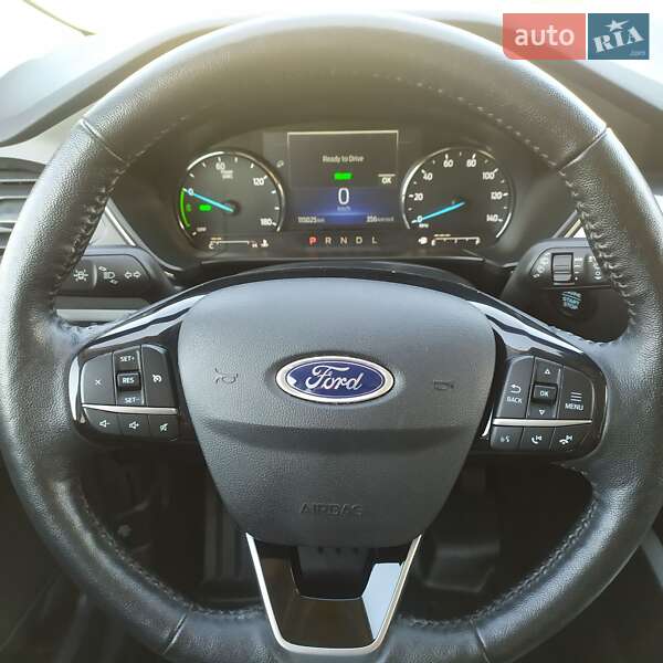 Внедорожник / Кроссовер Ford Escape 2021 в Киеве