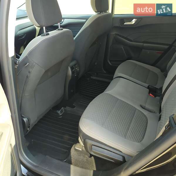 Внедорожник / Кроссовер Ford Escape 2021 в Киеве