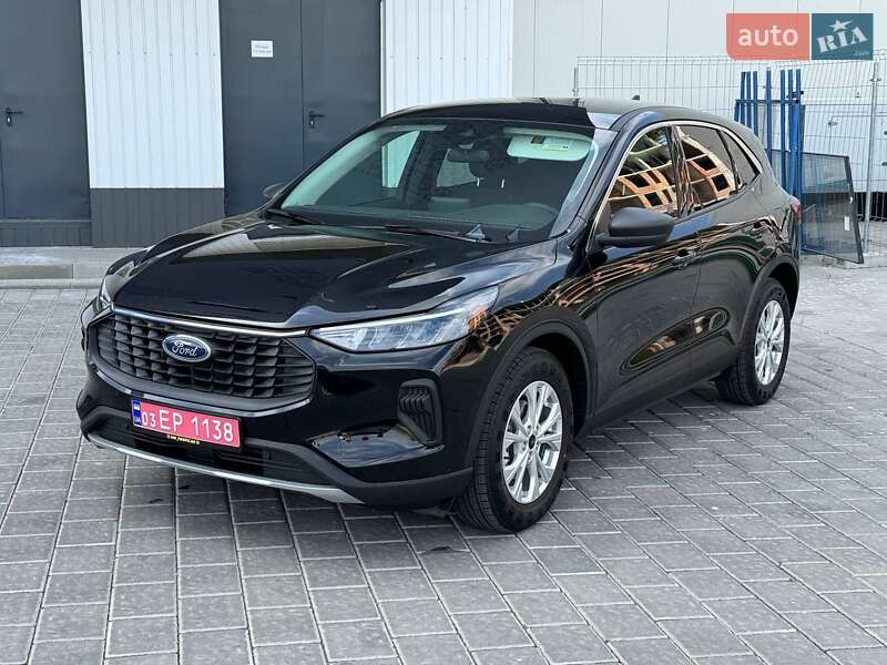 Внедорожник / Кроссовер Ford Escape 2023 в 