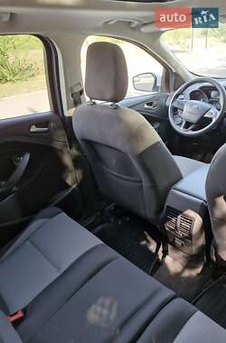 Позашляховик / Кросовер Ford Escape 2017 в Запоріжжі