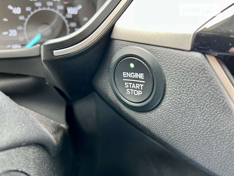 Внедорожник / Кроссовер Ford Escape 2019 в Тернополе