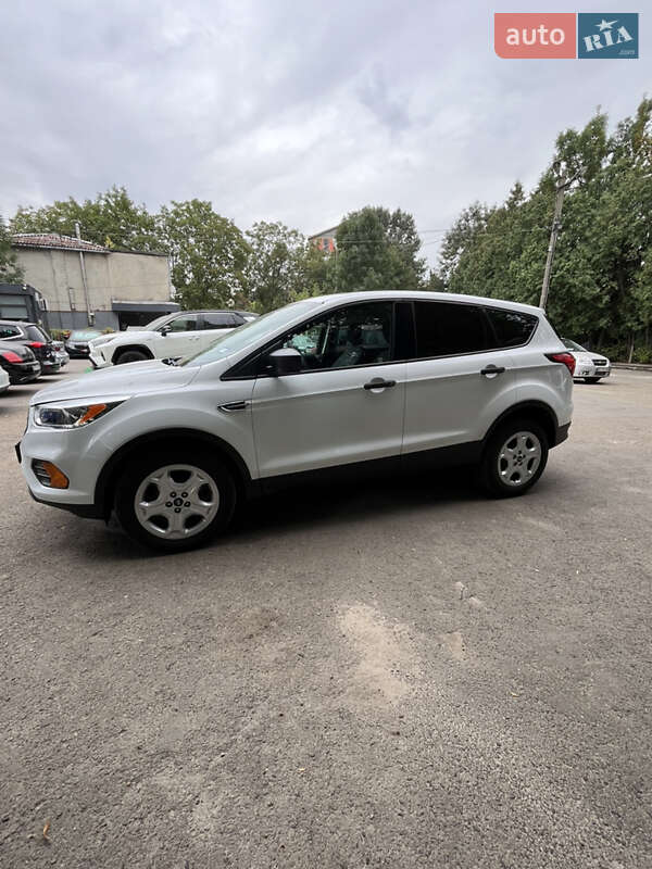 Внедорожник / Кроссовер Ford Escape 2019 в Львове