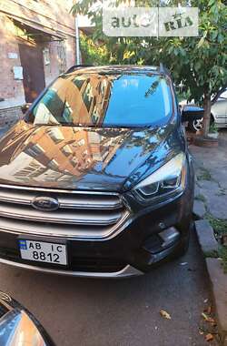 Внедорожник / Кроссовер Ford Escape 2017 в Могилев-Подольске