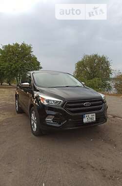 Позашляховик / Кросовер Ford Escape 2017 в Дніпрі