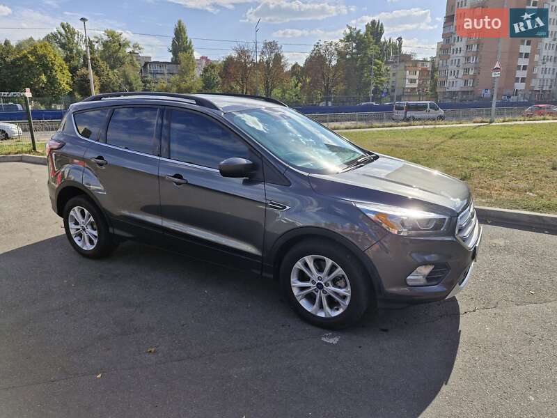 Внедорожник / Кроссовер Ford Escape 2017 в Киеве фото 5 Внедорожник / Кроссовер Ford Escape 2017 в Киеве