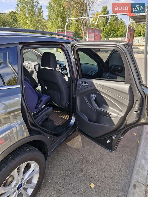 Внедорожник / Кроссовер Ford Escape 2017 в Киеве фото 34 Внедорожник / Кроссовер Ford Escape 2017 в Киеве