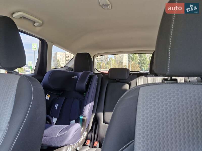 Внедорожник / Кроссовер Ford Escape 2017 в Киеве фото 44 Внедорожник / Кроссовер Ford Escape 2017 в Киеве