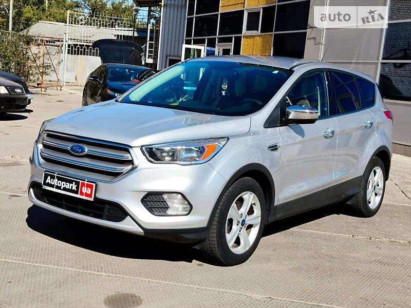 Позашляховик / Кросовер Ford Escape 2015 в Харкові