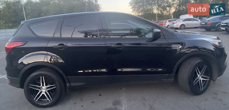 Позашляховик / Кросовер Ford Escape 2019 в Одесі