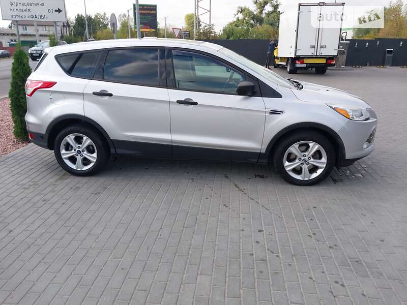 Позашляховик / Кросовер Ford Escape 2015 в Києві