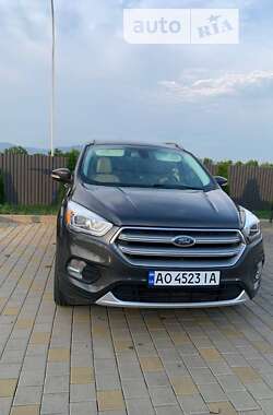 Внедорожник / Кроссовер Ford Escape 2017 в Иршаве