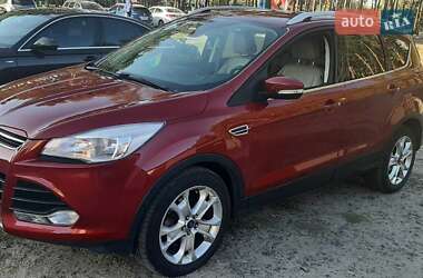 Внедорожник / Кроссовер Ford Escape 2016 в 