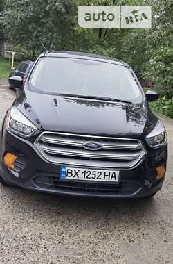 Внедорожник / Кроссовер Ford Escape 2019 в Хмельницком