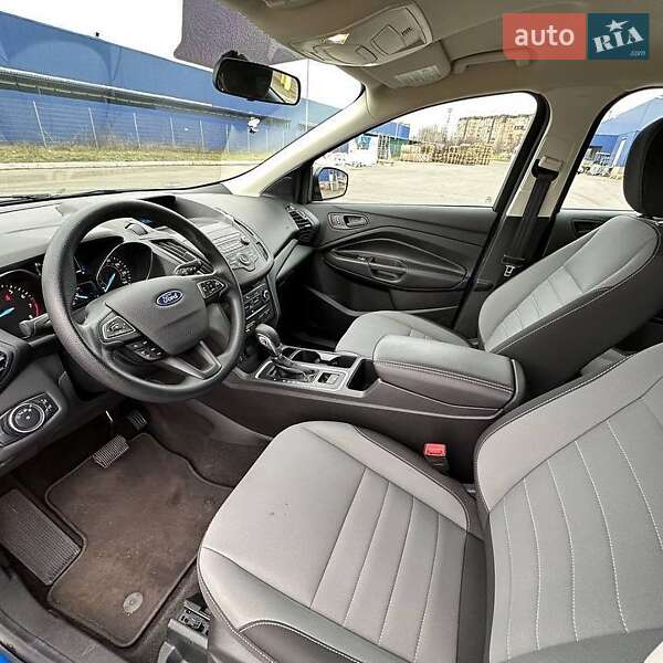 Внедорожник / Кроссовер Ford Escape 2019 в Львове