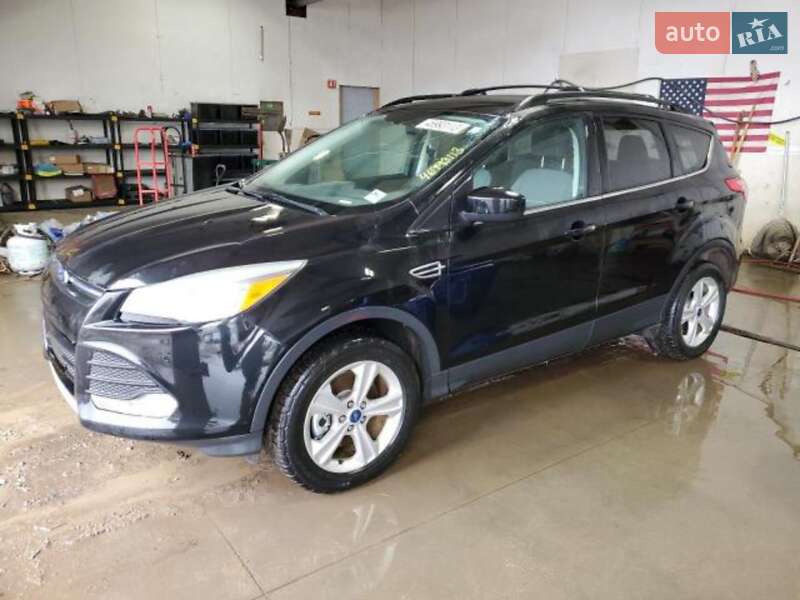 Внедорожник / Кроссовер Ford Escape 2012 в Пустомытах