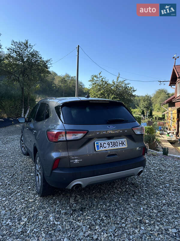 Позашляховик / Кросовер Ford Escape 2021 в Нововолинську