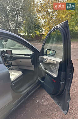 Позашляховик / Кросовер Ford Escape 2021 в Нововолинську