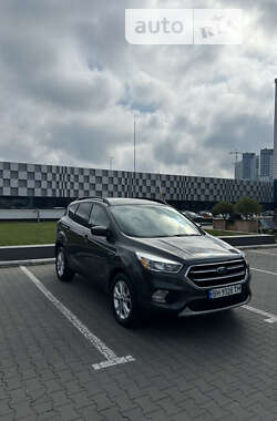 Внедорожник / Кроссовер Ford Escape 2017 в Одессе