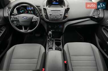 Позашляховик / Кросовер Ford Escape 2017 в Рівному